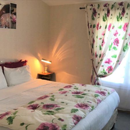 Hotel Restaurant La Braisiere Saint-Romain  Экстерьер фото
