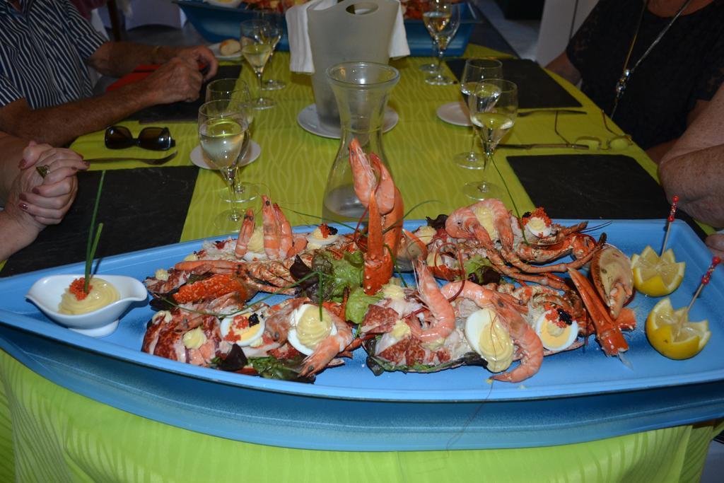 Hotel Restaurant La Braisiere Saint-Romain  Экстерьер фото